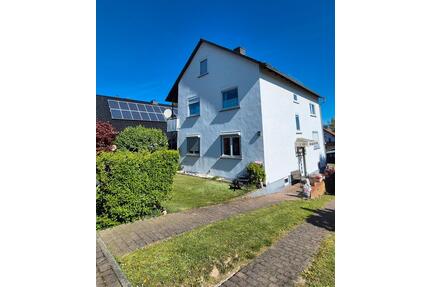 Großzügiges Mehrfamilienhaus auf 800m² Grundstück - Kaufungen