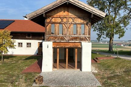Wohnen im Denkmal! Schöne 3 Zimmerwohnung zu vermieten - Unterneukirchen