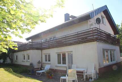 Haus zum Kaufen in Schlitz 270.000,00 € 260 m²