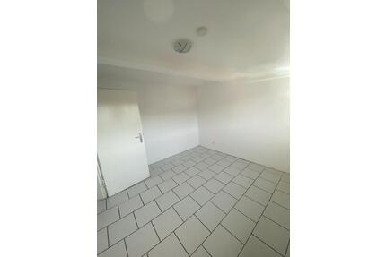 WG-Zimmer zu vermieten in Toplage***** - Hanau Lamboy