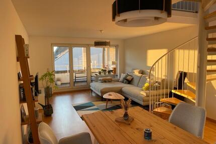 Befristet 6-8 Monate: 2,5 Zi.-DG-Maisonette Wohnung in Ditzingen