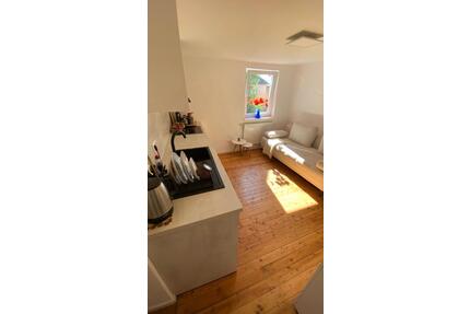 Zwischenmiete: Moderne 2-Zimmer-Wohnung in Ettlingen möbliert