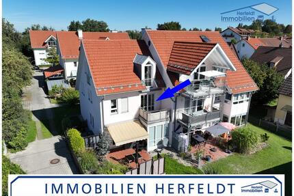 Sehr schöne, liebevoll renovierte 2-Zimmer-Wohnung mit Südbalkon und TG-Stellplatz sofort bezugsfrei - Buchloe