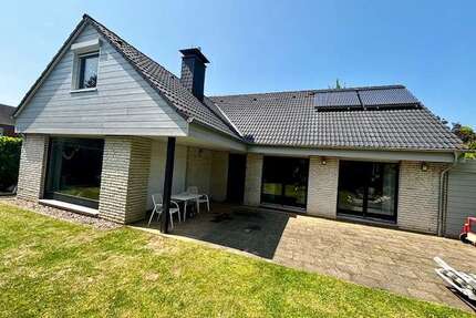 Haus zum Kaufen in Monheim am Rhein 649.000,00 € 200 m²