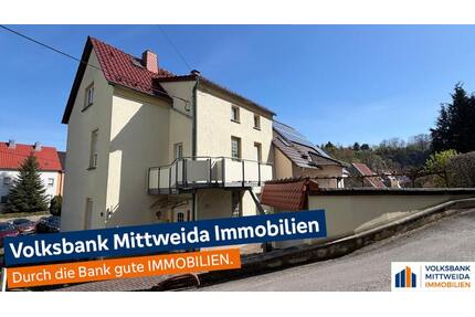 Gepflegtes Einfamilienhaus mit zwei Wohneinheiten und Ausbaupotenzial in Lunzenau