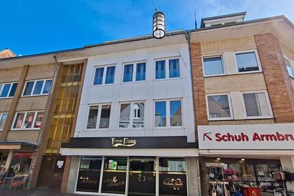 Ladenlokal Praxis Büro (Geschäftshaus) in der Itzehoer Fußgängerzone zu vermieten