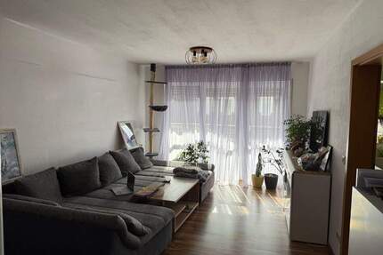 Helle 3-Zimmer-Wohnung mit Einbauküche, Balkon und Garage - Bielefeld Quelle