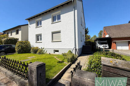 1-2 Familienhaus: großer Garten, moderne Basis & flexible Nutzung - Detmold / Heidenoldendorf