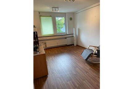 BüroPraxisräume zu vermieten - 520,00&nbsp;EUR Kaltmiete, ca.&nbsp; 16,00&nbsp;m&sup2; in Vaterstetten (PLZ: 85598) Baldham
