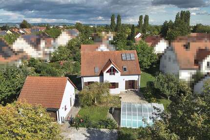 Haus zum Kaufen in Burgweinting 1.190.000,00 € 145 m²