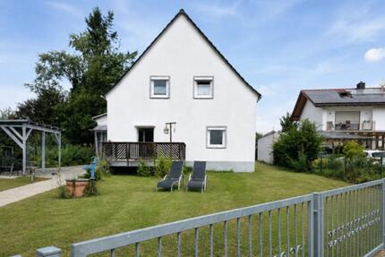Großzügiges Einfamilienhaus mit Einliegerwohnung auf 945 m² Grund - Plattling