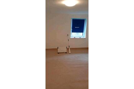 Haus mit 100qm und 60qn Terrasse 3 Zimmern - Gelnhausen
