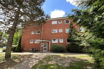 2,5 Zimmer-Wohnnung mit Balkon im 1.Obergeschoss (2. Etage) - Bad Bramstedt