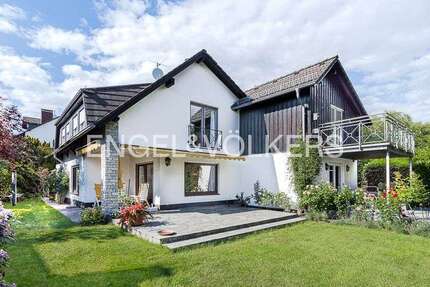 Haus zum Mieten in Kronberg im Taunus 3.850,00 € 240 m²