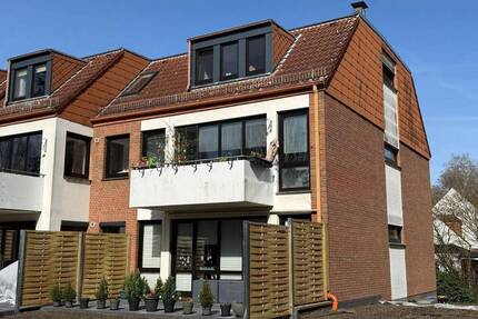 Bremen-Blumenthal: Attraktive 2-Zimmer-Dachgeschosswohnung in naturnaher Lage!
