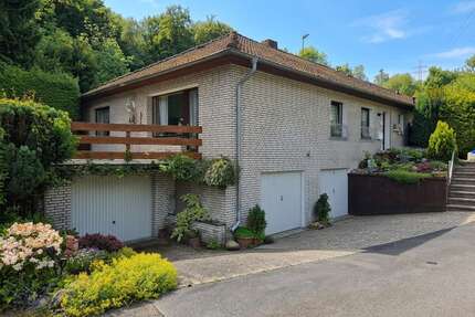 Wohnung zum Kaufen in Rinteln 139.000,00 € 121 m²