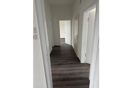 Wohnung zu Vermieten - 850,00&nbsp;EUR Kaltmiete, ca.&nbsp; 88,00&nbsp;m&sup2; in Bottrop (PLZ: 46238) Batenbrock