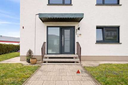 Haus zum Mieten in Hemsbach 1.650,00 € 150 m²