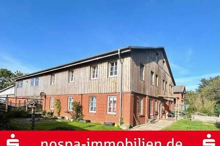 Resthof im Außenbereich auf sehr großem Grundstück - Tetenbüll