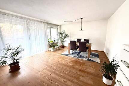 Schönes Wohnhaus in unverbaubarer Lage zu verkaufen - Landau an der Isar