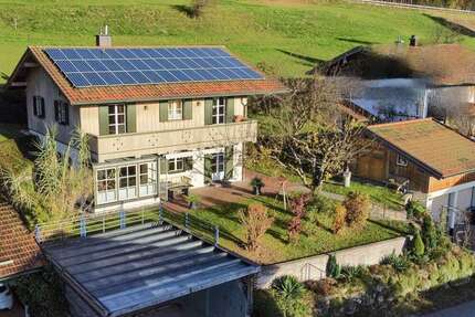 Haus zum Mieten in Siegsdorf 2.200,00 € 135 m²