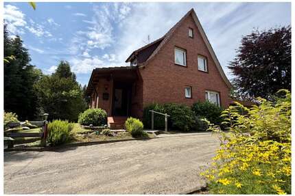 Haus zum Kaufen in Hemmoor 179.000,00 € 82.37 m²