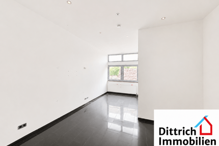 Wohnung zum Kaufen in Pforzheim 125.000,00 € 117 m²