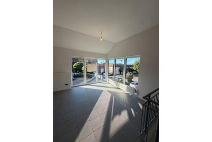 Erstbezug nach Sanierung - Moderne 4 Zi.Wohnung Balkon - Schwanewede