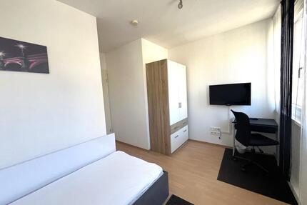 Möbliertes Zimmer in einer Wohngemeinschaft im Herzen von Weil der Stadt