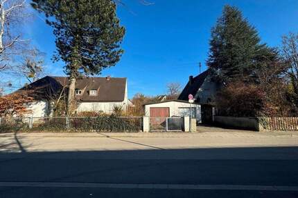 Baugrundstück mit genehmigten Vorbescheid für Dreispänner in Karlsfeld!