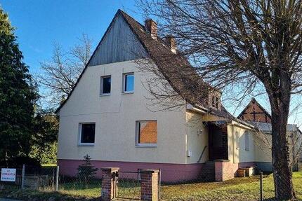 Einfamilienhaus mit großer Garage und Nebengelaß in Salzwedel