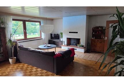 Riesige 3 Zimmer Wohnung mit Freisitz und PLatz für eigene Pläne - Dettenhausen