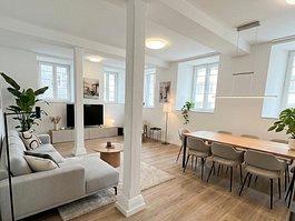 Bezugsfrei & renoviert: Helle 4-Zimmer-Wohnung mit Balkon - Schorndorf