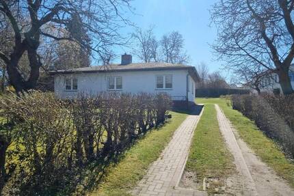 Charmantes Einfamilienhaus in Bungalowstil in idyllischer Lage von Putbus