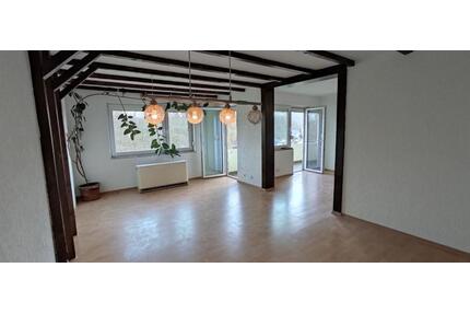 Große, helle Wohnung am Waldrand - Saarlouis