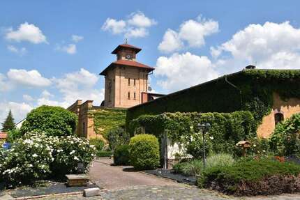 Wohnung zum Mieten in CRIMMITSCHAU 919,00 € 135 m²