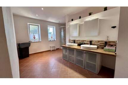 Haus zum Mieten in Wolfhagen 1.150,00 € 200 m²