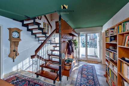 Haus zum Kaufen in Bad Urach 395.000,00 € 182.38 m²