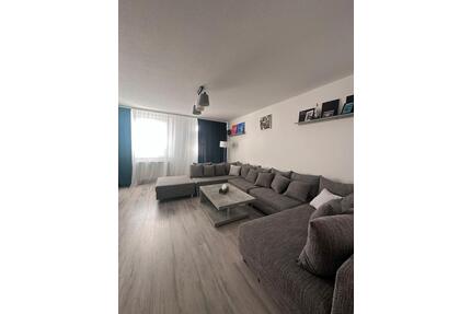 Wohnung zur Nachmiete - 60m2, 2.Etage, Möbelübernahme - Bayreuth Meyernberg