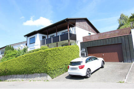 Großes Einfamilienhaus mit Einliegerwohnung und tollem Grundstück - Wangen-Neuravensburg