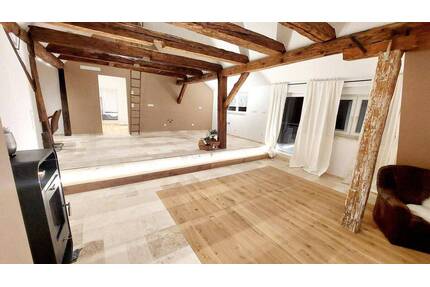 Exklusive 4 Zimmer-Wohnung in der Pfarrgasse 2, 73037 Göppingen - Göppingen-Hohenstaufen