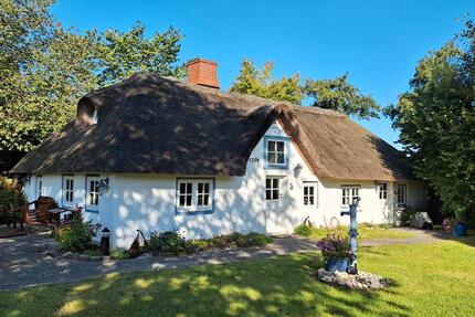 Etabliertes Ferienhaus, Reet, 2 WE, genehmigt, provisionsfrei - Tating