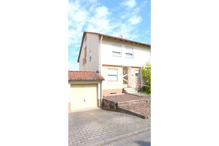 Haus zum Kaufen in Solms 239.500,00 € 103 m²