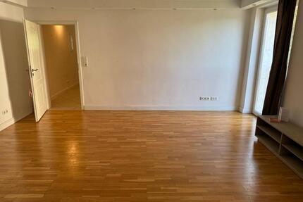 Charmante, kernsanierte 70 qm-Eigentumswohnung in Barmbek-Süd - Hamburg