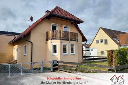 Haus zum Mieten in Röthenbach 1.680,00 € 122 m²