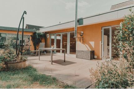 Vielseitiges Haus mit Anbau, großem Garten & Werkraum - Lütjenburg