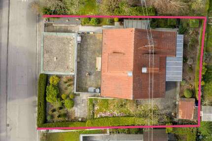 Haus zum Kaufen in Plochingen 980.000,00 € 303 m²