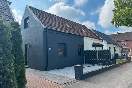 Modernisierte Doppelhaushälfte in NordhornNeuberlin