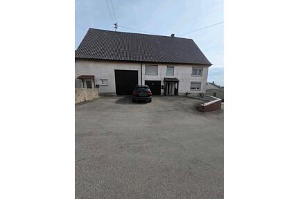 PROVISIONSFREI: Luxus-Panoramahaus, Einliegerwohnung & 3er Garage - Uttenweiler