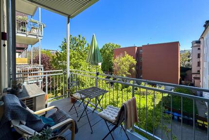 Charmanter Altbau im Waldstraßenviertel: Parkett, Aufzug & Balkon zum Hof - Leipzig Mitte